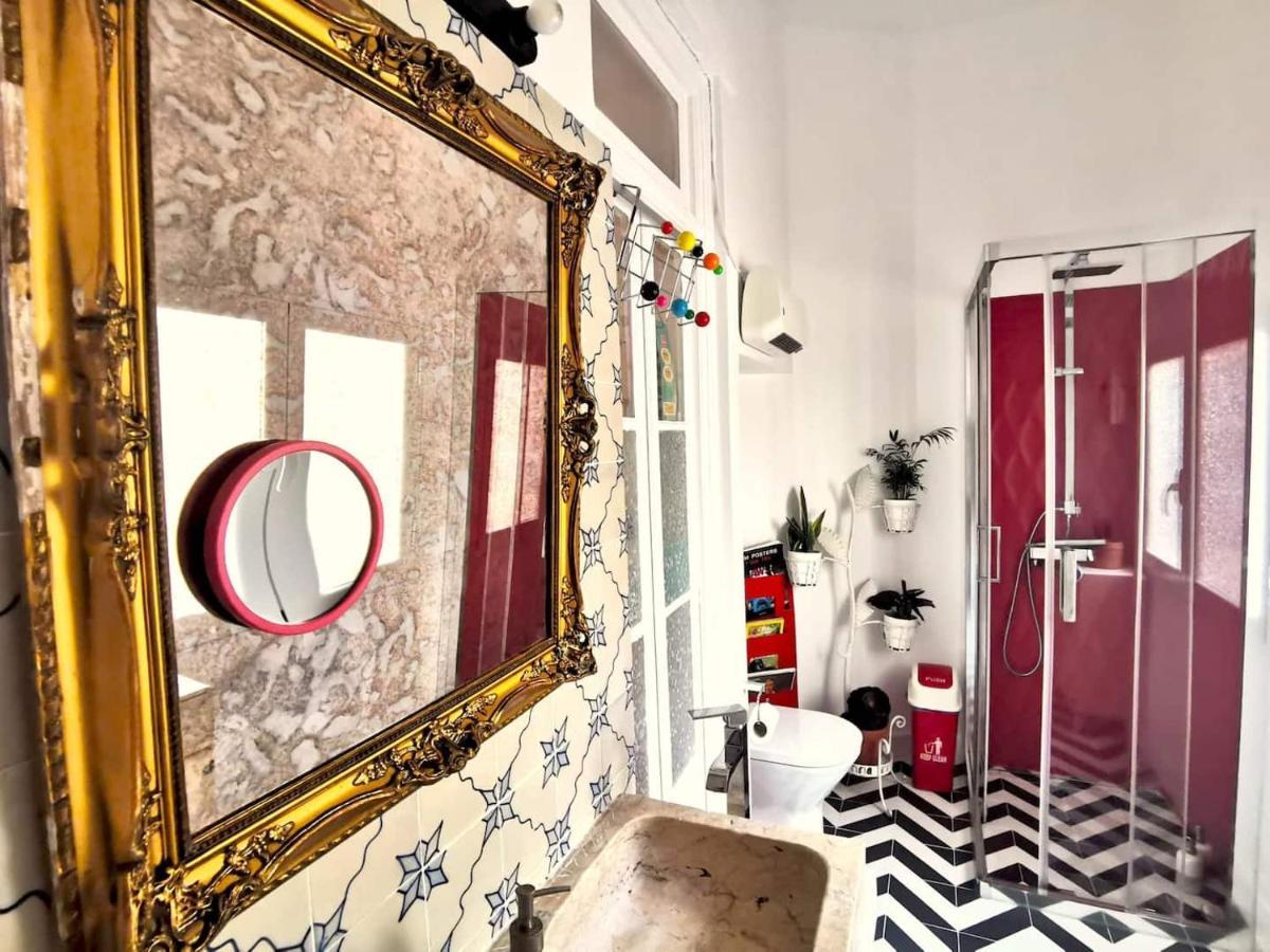 Say What Lisbon? — Street Art / Family Apartment Exterior foto